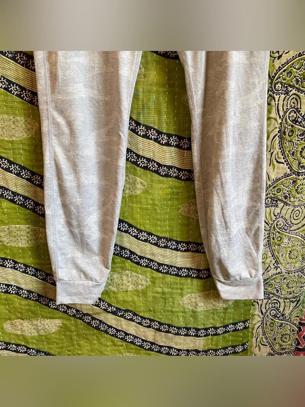 Vuori Gray Camouflage Performance DreamKnit Jogger Extra Extra Small Athleisure - Picture 5 of 15